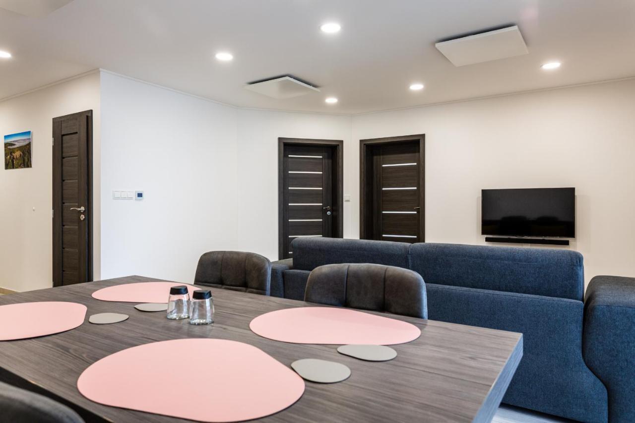 Apartmany Na Vyhledech Loučná pod Klínovcem Bagian luar foto