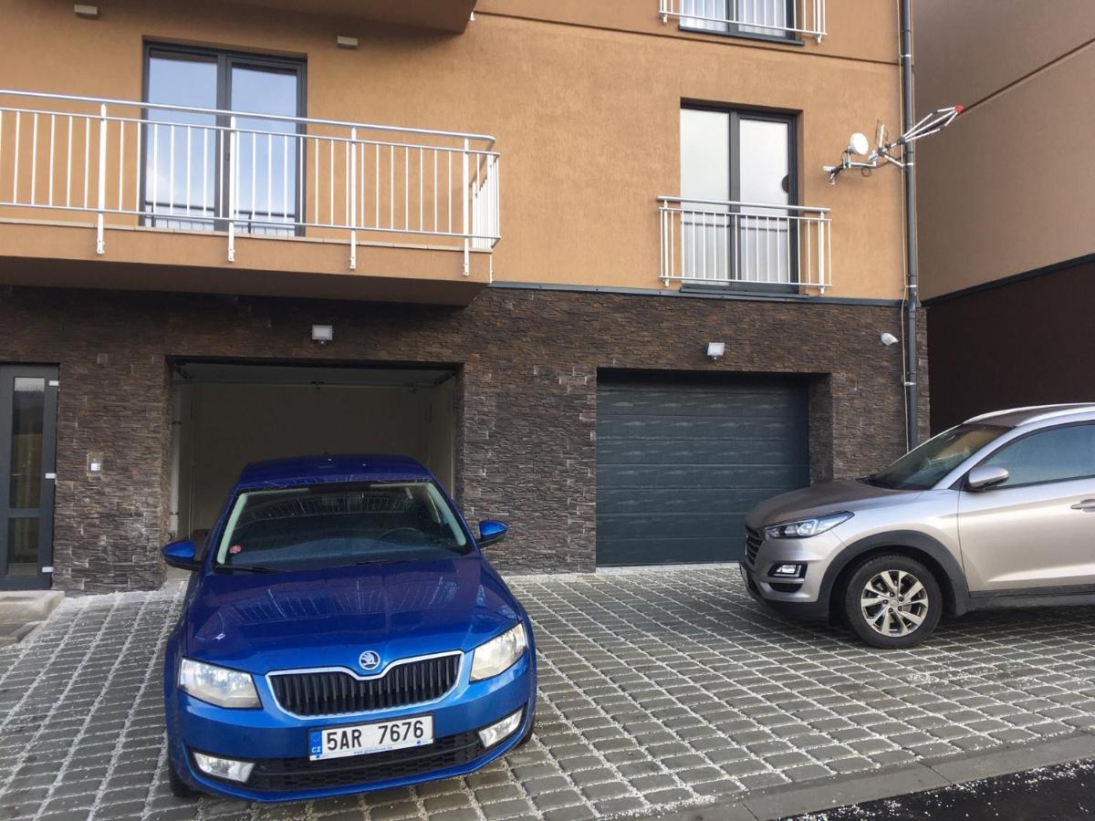 Apartmany Na Vyhledech Loučná pod Klínovcem Bagian luar foto